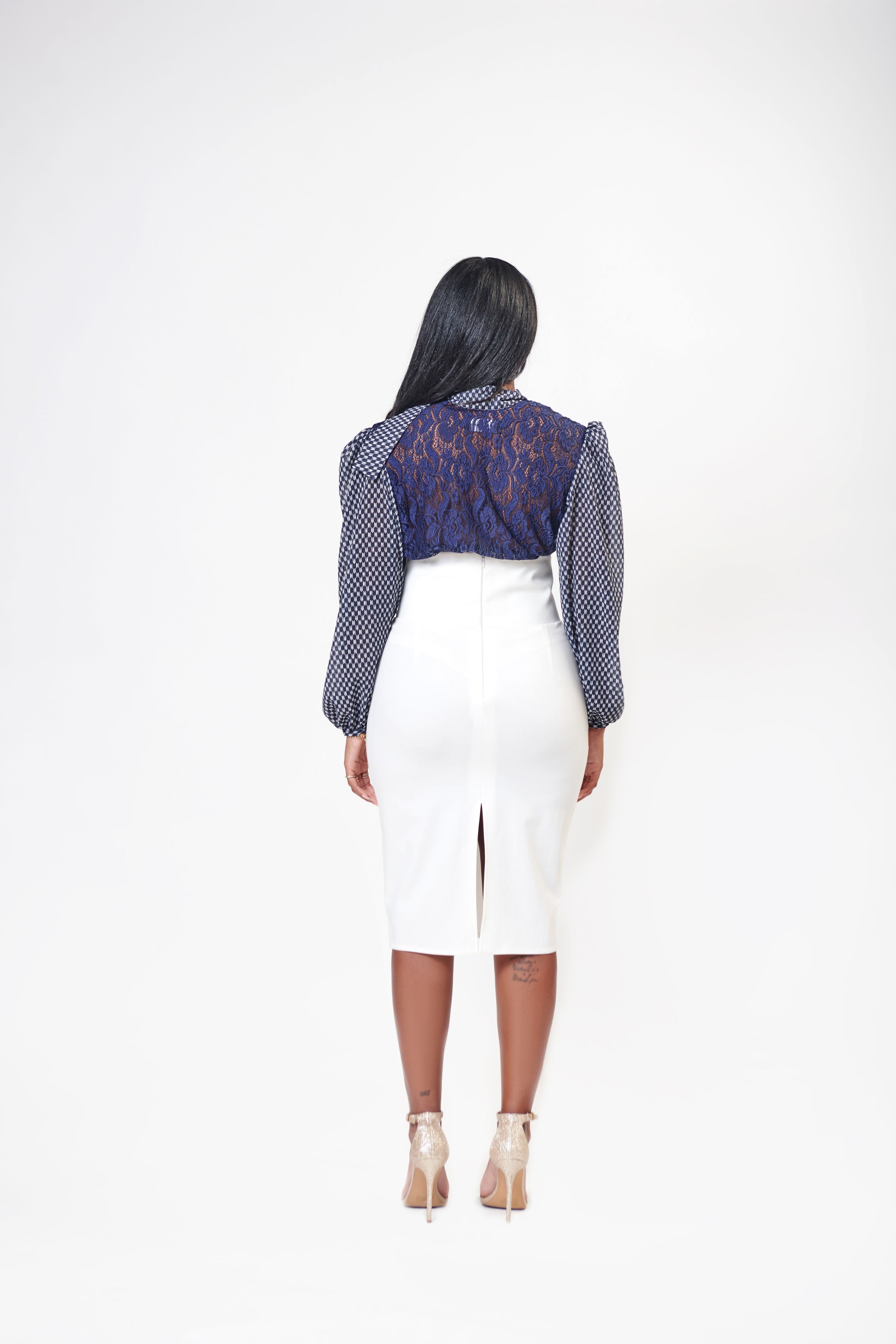 Curved & Highwaisted Pencil Skirt