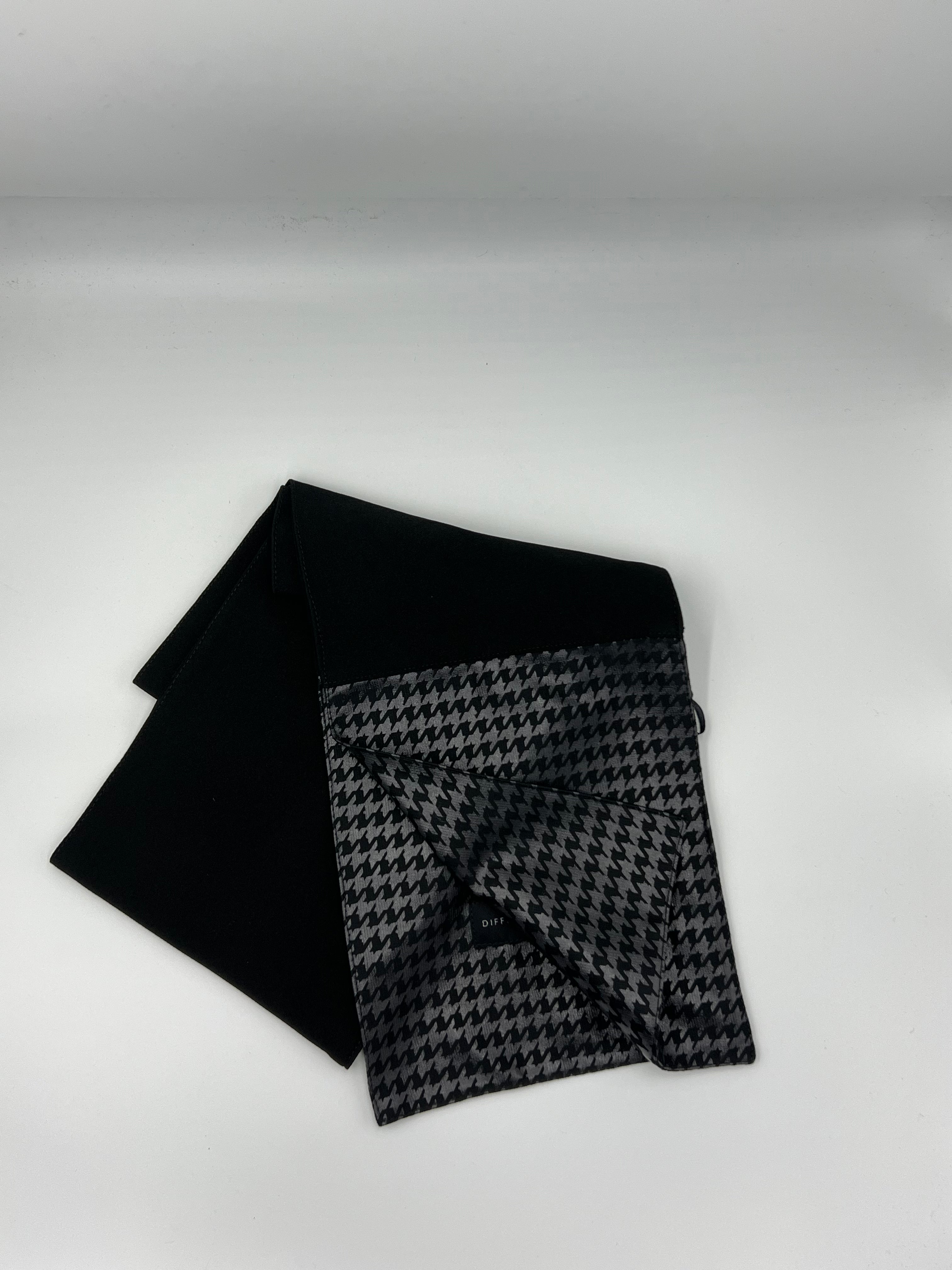 Black Houndstooth Knitted Scarf